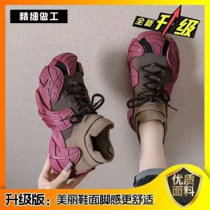 รองเท้าผ้าใบแบบสวมสำหรับคู่รัก ทรงสวมสบาย ระบายอากาศได้ดี ทนทาน ฤดูร้อน ปี 2025 รองเท้าผ้าใบแบบสวมสบายสำหรับผู้ชายและผู้หญิง