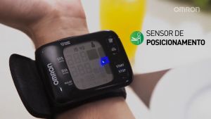 Máy Đo Huyết Áp Cổ Tay OMRON HEM-6232T Bảo Hành 5 Năm Kết Nối BluetoothThiết Kế Siêu Nhỏ Gọn