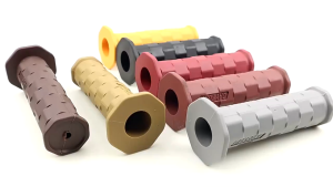 พร้อมส่ง ปลอกมือ ปลอกแฮนด์ ปลอกแฮนรถมอไซDAYTONA ปลอกมือเดโทน่า ปลอกแฮนเดโทน่า เหนียวนุ่มหนึบ ใช้ได้กับรถทุกรุ่น