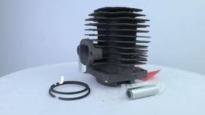 เสื้อสูบ โรบิ้น NB411 ขนาด 40 มม. เกรดดี ในชุดประกอบด้วย เสื้อสูบ ลูกสูบ, เสื้อสูบ 411 RBC411