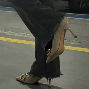 รองเท้าส้นสูงทรงหัวแหลมสำหรับผู้หญิง ดีไซน์ใหม่ฤดูใบไม้ร่วง/ฤดูร้อน สไตล์ฝรั่งเศส รองเท้าส้นเดี่ยวสีเปลือก รองเท้าแฟชั่น ส้นสูง 5-8 ซม.