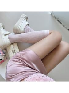 กระโปรงทรงเอเอวต่ำผ้าซาตินสไตล์อเมริกันสำหรับผู้หญิงในช่วงฤดูร้อน สีดำ กระโปรงสั้นเข้ารูป เอวสูง ทรงเอ กระโปรงสั้น