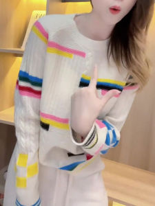 เสื้อสเวตเตอร์ถักคอตั้งแขนยาวสีขาว ดีไซน์เก๋ไก๋ ปกปิดหน้าท้อง แฟชั่นฤดูใบไม้ร่วง/ฤดูหนาว สำหรับผู้หญิง เสื้อผ้าผู้หญิง