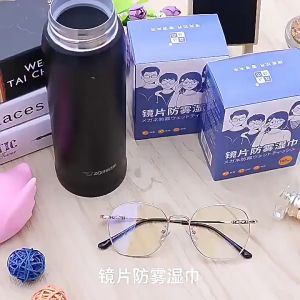 BECORATE 100 PCS Disposable Glasses Anti Fog Cleaning Wipes Lens Disinfection Wipes Camera Lens Cleaning Wipes Paper Eyeglasses Sunglasses Lens Cleaning Cloth Screen Remove Dust