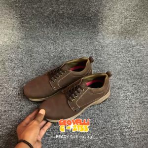 GVL Geovelli G2133 Lavier 2.0 | Sepatu Formal Pria Casual Kerja Kantor Coklat Simple Semi Kulit