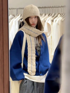 ทันสมัย หมวกถักผ้าพันคอป้องกันหูสองในหนึ่งเดียว อุ่น หมวกเย็นสําหรับผู้หญิง ลำลอง สไตล์โดม ฤดูใบไม้ผลิ ฤดูใบไม้ร่วง ฤดูหนาว หมวก