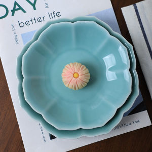 Creative Ceramic Plate Floral Shape Simple Design Deep Dish Home Use Food Plate Tea Snack Fruit Tray 7 Inch Chinese Style