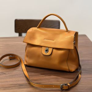 Artistic Handcrafted Vegetable Tanned Leather Crossbody Bag Womens Handbag Soft Handle Single Shoulder Bag Retro Style