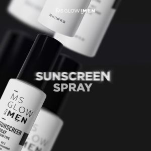 MS GLOW FOR MEN - SUNSCREEN SPRAY - 50 ML\\n\\n Apa Itu MS GLOW For Men Sunscreen Spray?\\n\\nMS GLOW For Men Sunscreen Spray adalah produk perlindungan kulit berbentuk semprotan yang dirancang khusus untuk pria. Produk ini hadir dalam ukuran 50 ml dan dapat digunakan sehari-hari untuk melindungi kulit Anda dari sinar UV.\\n\\n Komposisi Produk\\n\\nMS GLOW For Men Sunscreen Spray terdiri dari berbagai bahan alami dan bahan aktif yang dirancang untuk memberikan perlindungan maksimal bagi kulit pria. Beberapa komponen utama produk ini meliputi:\\n\\n- SPF 50 PA+++ untuk perlindungan sinar UV\\n- Ekstrak alami seperti ekstrak lidah buaya, ekstrak teh hijau, dan ekstrak aloe vera\\n- Tekstur ringan dan mudah diserap oleh kulit\\n\\n Manfaat Produk\\n\\nMS GLOW For Men Sunscreen Spray memiliki berbagai manfaat bagi kulit pria, antara lain:\\n\\n- Melindungi kulit dari sinar UV yang dapat merusak kulit\\n- Melembabkan dan melembutkan kulit\\n- Mencegah penuaan dini\\n- Mengurangi risiko kanker kulit\\n\\n Bagaimana Menggunakan MS GLOW For Men Sunscreen Spray?\\n\\nUntuk mendapatkan hasil maksimal dari MS GLOW For Men Sunscreen Spray, ikuti langkah-langkah penggunaan berikut:\\n\\n Langkah-langkah Penggunaan\\n\\n1. Bersihkan wajah dan tubuh Anda sebelum menggunakan produk ini.\\n2. Semprotkan produk pada area yang akan dilindungi, mulai dari wajah hingga tubuh.\\n3. Ratakan produk dengan tangan atau spons aplikator.\\n4. Gunakan setiap hari sebelum terpapar sinar matahari.\\n\\n Tips Penggunaan\\n\\n- Gunakan produk ini setidaknya 15 menit sebelum terpapar sinar matahari.\\n- Ulangi pemakaian setiap 2 jam atau setelah berenang atau berkeringat.\\n- Jangan lupa untuk melindungi area yang sering terpapar sinar matahari, seperti telinga, leher, dan tangan.\\n\\n Keunggulan MS GLOW For Men Sunscreen Spray\\n\\nBerikut adalah beberapa keunggulan MS GLOW For Men Sunscreen Spray:\\n\\n Perlindungan Terhadap Sinar UV\\n\\nMS GLOW For Men Sunscreen Spray dilengkapi dengan SPF 50 PA+++ yang memberikan perlindungan maksimal terhadap sinar UV A dan B. Produk ini dapat melindungi kulit Anda dari kerusakan akibat sinar matahari.\\n\\n Kemasan Praktis\\n\\nMS GLOW For Men Sunscreen Spray hadir dalam kemasan semprotan yang praktis dan mudah digunakan. Anda dapat dengan mudah menyemprotkan produk ini ke area yang ingin dilindungi tanpa perlu repot.\\n\\n Hasil yang Optimal\\n\\nMS GLOW For Men Sunscreen Spray dirancang untuk memberikan hasil yang optimal bagi kulit pria. Produk ini memiliki tekstur ringan dan mudah diserap oleh kulit, sehingga tidak meninggalkan rasa lengket atau berminyak di kulit.\\n\\nMS GLOW For Men Sunscreen Spray adalah pilihan yang tepat bagi Anda yang ingin melindungi kulit dari sinar UV sehari-hari. Dengan menggunakan produk ini secara konsisten, Anda dapat menjaga kesehatan dan kecantikan kulit Anda.\n}