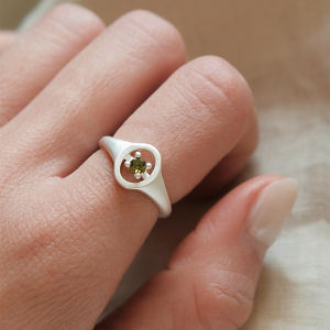 Meuri Minimalist Ins Hollow out Green Zircon Open Ring for Women Elegant Simple Style Fashion Jewelry Accessory