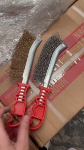 แปรงลวด ด้ามพลาสติก แปรงลวดทองเหลือง แปรงลวดคาร์บอน แปรงลวดสแตนเลส แปรงลวดขัดสนิม ยี่ห้อ BLACKBIRD (แบล็คเบิร์ด)