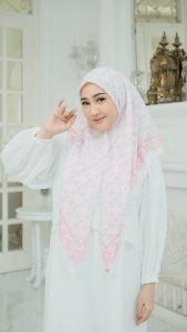 Coquette Hijab Square / Pita By KOYU HIJAB (Size 110cmx110cm)
