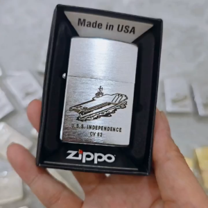 Bật Lửa Zippo Bạc Xước Thuyền Chiến CV 62 Đời A-24 ( Tặng Đá Bấc) Hột Quẹt Xăng Đá Zippo