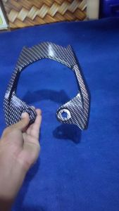 BEHEL BEGEL PLANGGER PEGANGAN JOK BELAKANG SATRIA FU F1 INJEKSI KARBON
