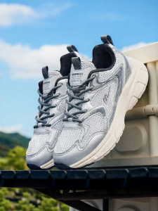 Warrior | Lightweight Soft Soled Running Vintage Dad Shoes