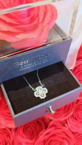 Kotak Hadiah Kalung Mawar Perhiasan Kreatif Mewah Romantis Hadiah Cinta Sejati