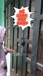Ổ Khóa Báo Động Có Còi Chống Trộm Kèm 3 Chìa Khóa Và Pin Tiện Lợi