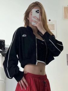 เสื้อโปโลแขนยาวแบบมีซิป ดีไซน์สั้น สไตล์แจ๊ส สำหรับสาวๆ ที่มีสไตล์ ชุดชั้นในแบบสวมใส่หลายชั้น เสื้อคลุมกันหนาวแบบสวมใส่หลายชั้น