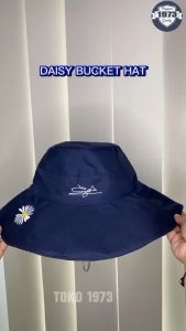 Topi Pantai Foldable DAISY: Perlindungan Matahari yang Nyaman