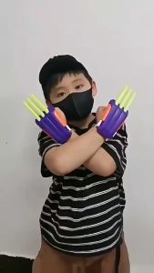 กงเล็บ วูฟเวอรีน กงเล็บของเล่น กงเล็บแครอท ยืดได้ พร้อมส่งจากไทย สีหนัง, สีสวย, สีพลาส, สีดำ เป็นมาตรฐาน