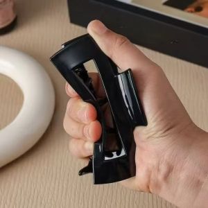 Cozy Squishy Soft Silicone Shark Clip Non Slip Durable Hair Claw Hairgrips for Women Outdoor Sports Break Resistant Hair Clamp B