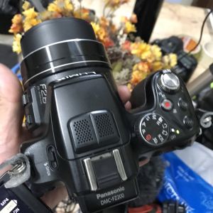 Máy ảnh Panasonic Lumix FZ200