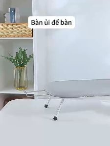 Bàn để ủi quần áo có thể gấp gọn chống bỏng cho gia đình