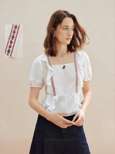 INMAN | Áo Blouse Tay Ngắn Thêu Hoa Ren
