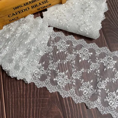 (1 MÉT) REN LƯỚI THÊU CHÂN 2 BIÊNPHỤ KIỆN MÁY VÁ SIZE 14CM