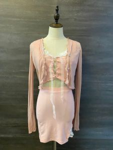 เสื้อคาร์ดิแกนกันแดดแบบสั้นสำหรับผู้หญิงเสื้อถักกันแดดติดกระดุมติดเพชรชายระบายใส่ช่วงฤดูร้อน