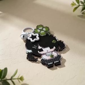 Bandai | Móc Khóa Acrylic Hình Cô Gái Pixel Dễ Thương Cỏ Bốn Lá Thời Trang Kiểu Kawaii Charm Túi Xách Hoạt Hình Nhẹ Quà Tặng Cho Fan Anime