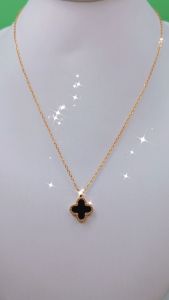 Kalung Wanita Bunga Hitam CL 06 & Kalung Anti Karat KS021