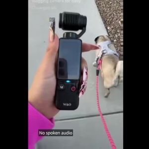 Camera Vlog Cầm Tay Di Động Màu Trắng Với Góc Quay 180 Độ ° Ống Kính Xoay Pin 7 Giờ Ghi Âm Video Camera Bỏ Túi 3.2MP