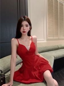 Màu Đỏ Pháp Cổ Chữ V Phong Cách Ba Lê Đầm Ngắn Nữ Thiết Kế Gợi Cảm Dây Đeo Vai Vòng Eo -cinching Váy Ngắn Mùa Hè Cao Cấp Vòng Eo Vải Voan