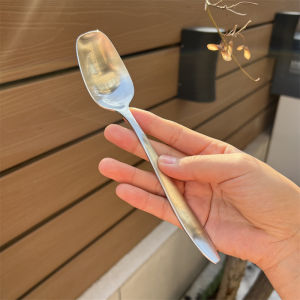 Elegant Long-Handled 304 Stainless Steel Flat Head Spoon Main Course Korean Style Soup Spoon for Commercial Use Handmade