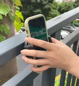 ตัวหนีบโทรศัพท์ฐานยึดที่ใส่โทรศัพท์ Magsafe สำหรับตู้เย็นรถจักรยานยนต์ลู่วิ่งยิม