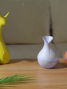 แบบพกพา USB แจกันมินิเครื่องทำความชื้นลายไม้สีอ่อน แสงสีสันเงียบสำหรับห้องแอร์ในหอพัก