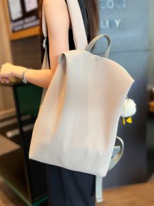 Casual Canvas Backpack Womens Large Capacity Travel Commuting Computer Bag Trendy Street Style Soft Shoulder Bag for Youth