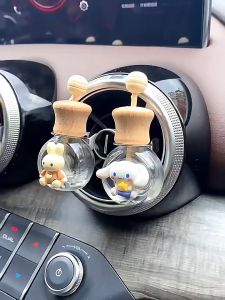 Lọ đựng tinh dầu khuếch tán nước hoa ô tô cài cửa gió hình con vật