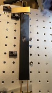 Am888 - เสื้อไม้ผ้าที่ชั้นวางกางเกง มีแทบกันลื่น พร้อมตะขอสีทอง 10cm (3 ชิ้น/ 6 ชิ้น)