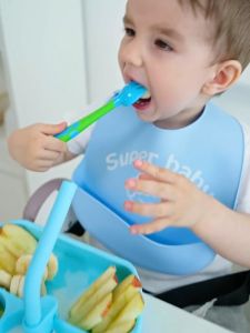 Sudu garpu set silikon Bendable fork spoon Baby spoon Feeding spoon Silicone spoon baby Learning spoon Twist spoon Sudu baby