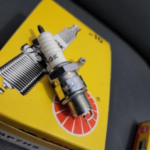 PAKET BP7HS GROSIR Busi NGK BP7HS PER 10PCS RX KING FI FIZR SIGMA 2TAK