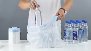 【Ready Stock】 15pcs/Roll Drawstring Garbage Bag Rubbish Trash Bag Rubbish Plastic Bag 45x50cm 自动收口抽绳手提式垃圾袋