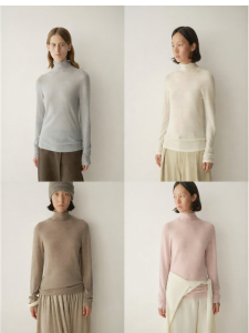INSIS FEMME | Merino Wool High-Collar Seamless Knit Sweater
