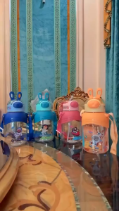 Botol Minum Anak Karakter Kelinci dengan Sedotan dan Tali Panjang Portable