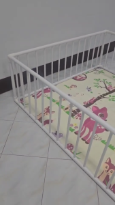 15W83 คอกกั้นเด็ก 5x5ฟุตไร้รอยต่อ 150x150cm สูง 60cm แถมฟรี จุกยางยึด พื้นกันเลื่อน-มูมสามทางฉากตั้งฉาก