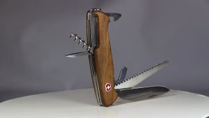 Dao xếp đa năng Ranger 55 Wood Victorinox Thụy Sỹ