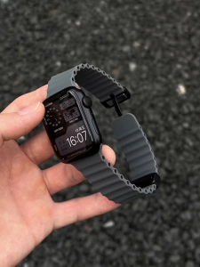 Magnetic Buckle Strap For Apple Watch Band Ultra 2 49mm 45 44 40 41 42mm 46mm 38mm Silicone Bracelet iWatch Ultra 2 Series 10 7 6 3 8 9 5 4 se