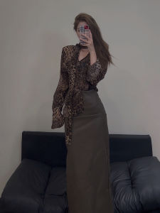 Salt Series Mature Two-Piece Set High Waist Leopard Print Shirt Versatile Long Sleeve V-Neck Autumn Collection Fashion Set