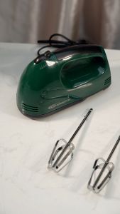 MAIMEITE Hand Mixer Elektrik Tangan Pengaduk Pengocok Adonan Telur Free 2 Alat Pengaduk 150 watt